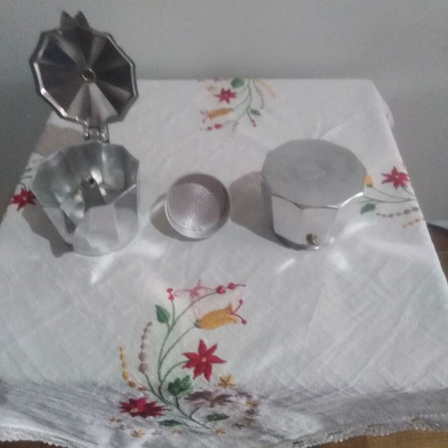 Loumidis hand coffee maker like new, collectible