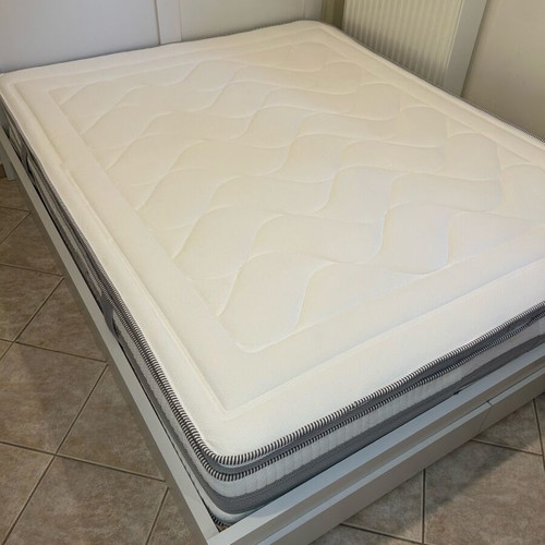 Mattress new 1.60x2.00 with integrated foam topper