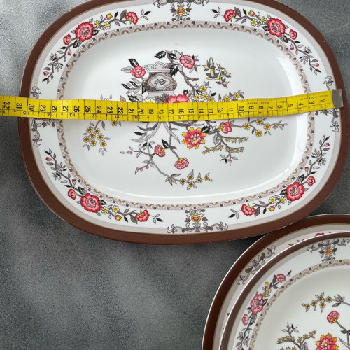 Superware dinnerware set used, 10 deep, 10 shallow, 7 fruit plates, 2 platters