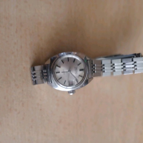 Seiko women's automatic vintage watch used for small wrist