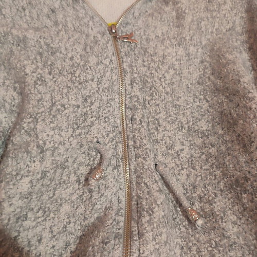 Women's gray jacket like new with zipper and hood size M