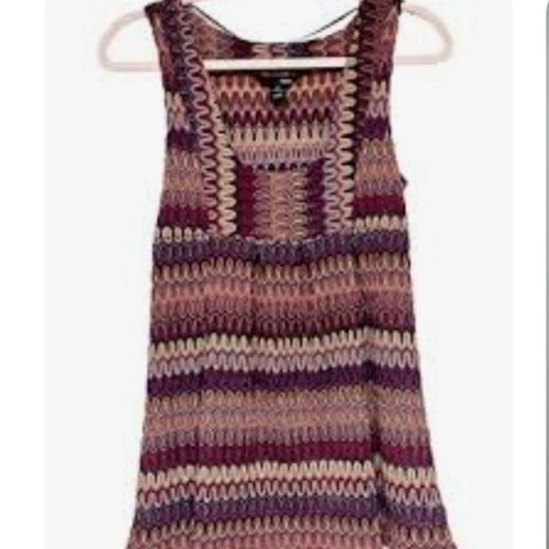 Top H&M used, burgundy and gold shades, medium to large