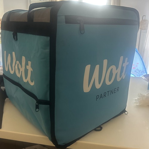 Wolt insulated backpack and food transport box