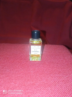 Chanel No 19 Eau de Cologne μίνι άρωμα σαν καινούργιο, 4ml συλλεκτικό