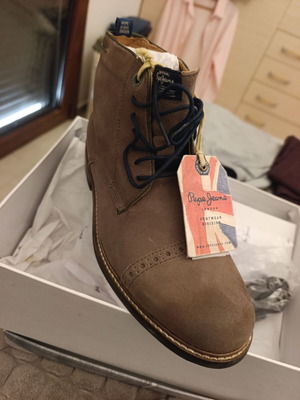 Pepe leather ankle boots new with tags size 42