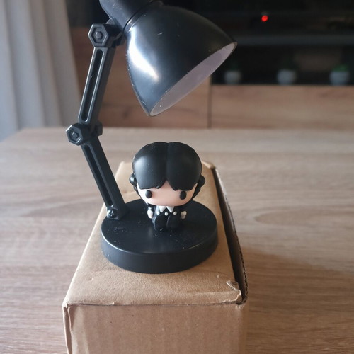 Wednesday mini lamp with detachable figure, 9cm