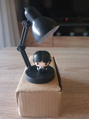 Wednesday mini lamp with detachable figure, 9cm