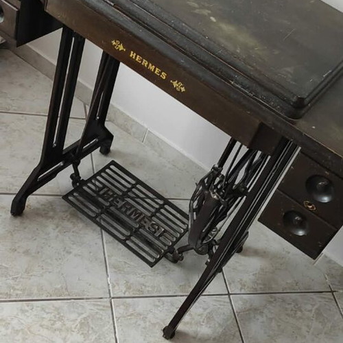 Hermes De Luxe Vintage Sewing Machine used with Wooden Table