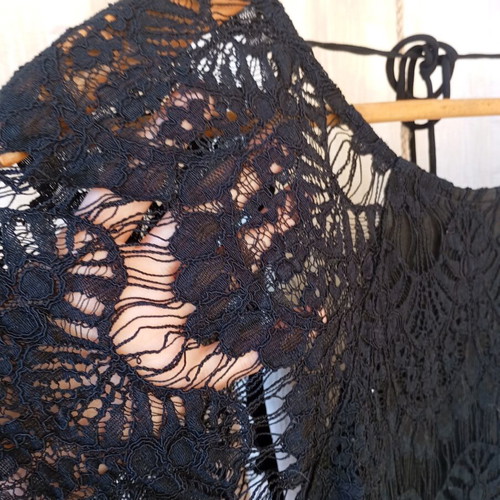 Black dress with lace like new, size S