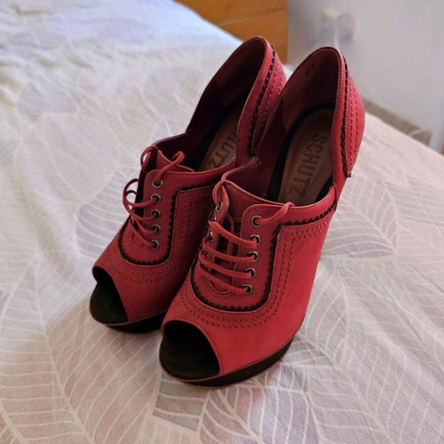 Schutz leather pumps red like new, heel height 12cm, size 38