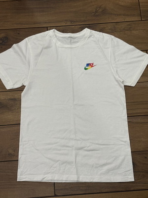 Nike sports shirt white sizes M and L like new