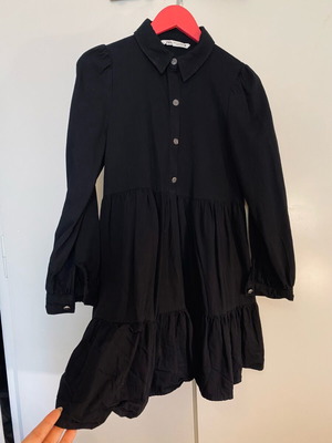 ZARA black 100% cotton dress like new with diamond buttons