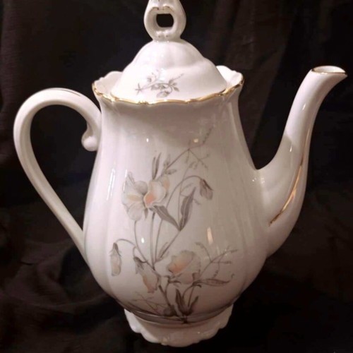 Haas & Czjzek 1792 vintage porcelain coffee set like new