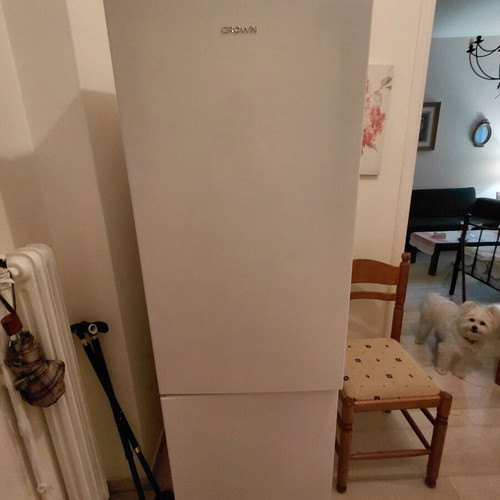 Crown GN-3130 refrigerator freezer