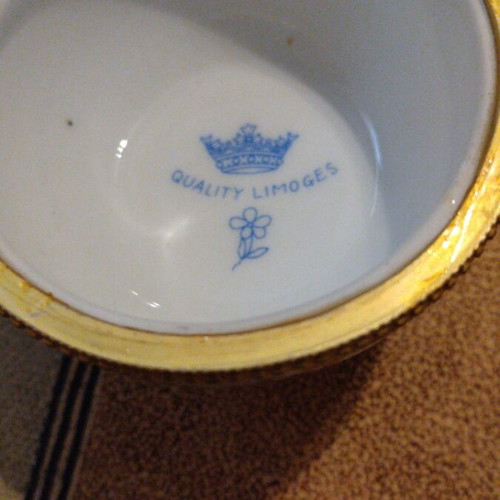 Porcelain Egg Trinket Box hand-painted with gold details, new