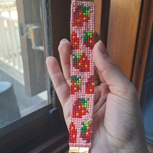 Women's bracelet with strawberries new, handmade