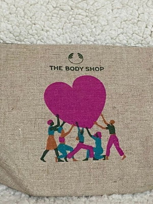 The Body Shop toiletry bag like new, pink and beige