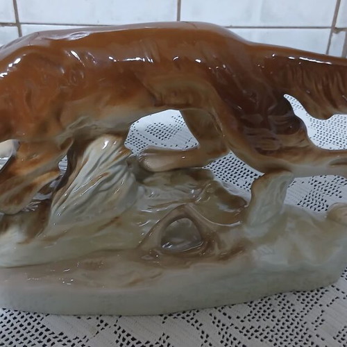 Royal Dux Bohemia porcelain dog figurine Model 306, vintage 1960s setter hunter