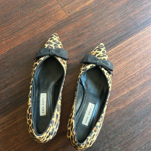 Zara animal print pony skin kitten heel pumps size 37 used