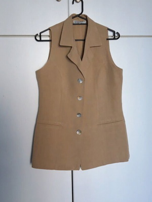 Sleeveless linen shirt beige like new