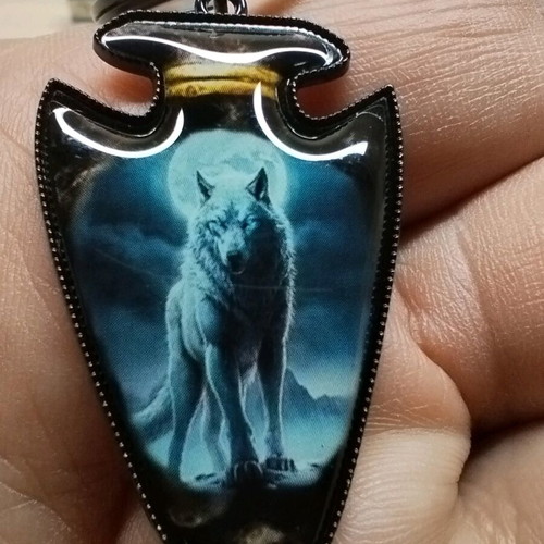 Alpha keychain new, black with wolf design