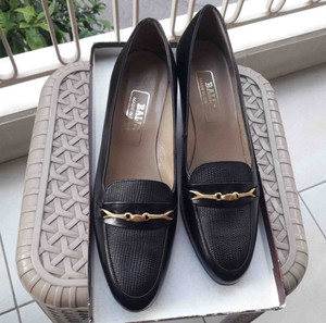παπουτσια BALLY γυναικεία Ν.38  μαύρα