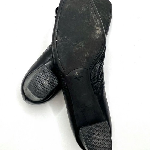 Prada leather mid heels used, size 38.5, black