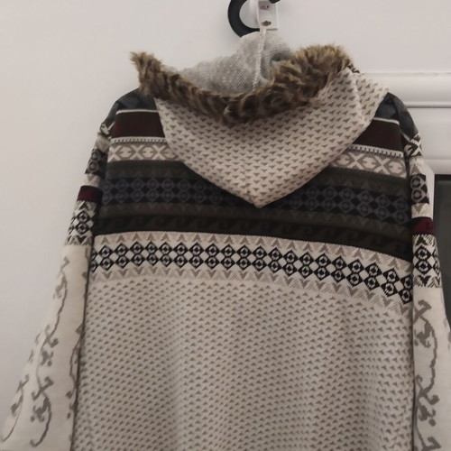 Long women's cardigan new with zipper and fur on hood