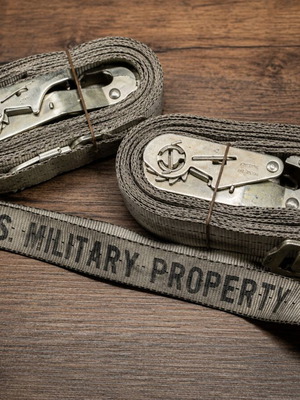 Kinedyne FE7900-1 Military Cargo Tie-Down Straps Set of 2 Like New