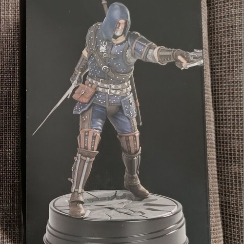 Geralt Grandmaster Feline figure Dark Horse Comics new, 22cm