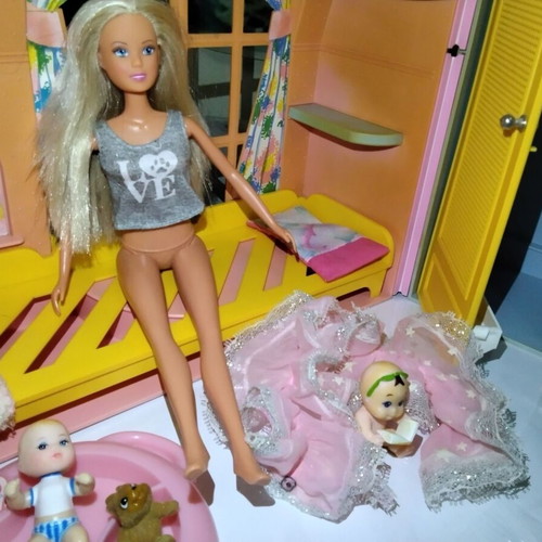 Sindy Dream House vintage suitcase used, Hasbro 1990