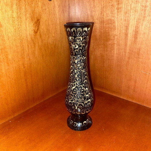 Vintage brass vase like new with golden details
