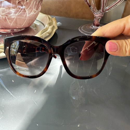 Yves Saint Laurent sunglasses like new, brown