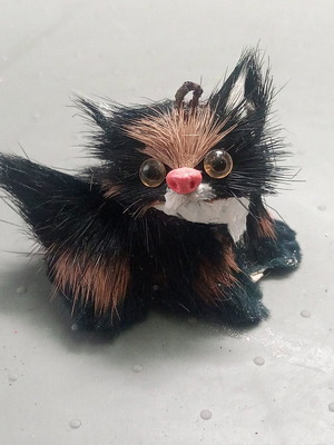 Cat miniature with realistic fur from the 90s like new