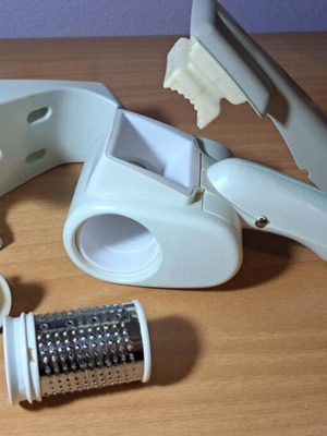 Rechargeable cheese grater used