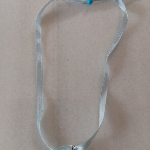 Youth jewelry sets with turquoise and red satin chokers