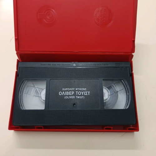 Oliver Twist VHS used, social drama with subtitles