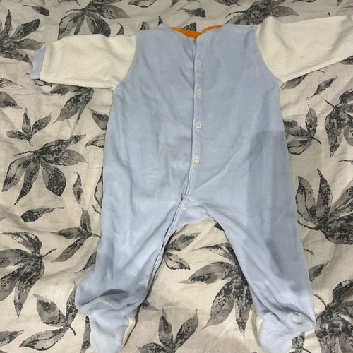 Velour baby rompers like new for 2-5 months old