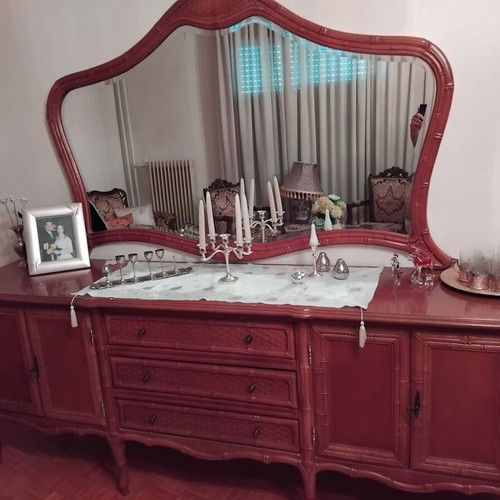Buffet with mirror