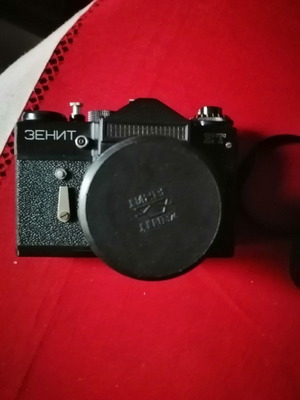 Zenit camera black with HELIOS-44M-4 lens and case