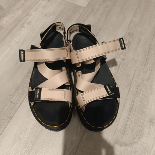 Dr Martens Kimber Hydro sandals like new, size 38, black and beige
