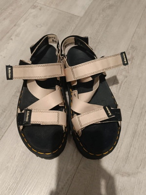 Dr Martens Kimber Hydro sandals like new, size 38, black and beige