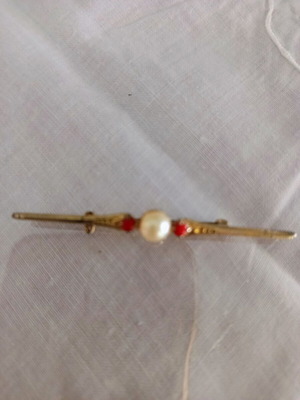 Vintage Bar Brooch with White Pearl and Red Stones used