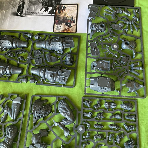 Conquest Hellbringer Drake Dweghom figure like new with card and base