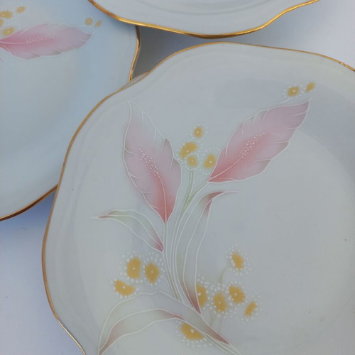 Set of 4 vintage dessert plates like new, porcelain, former Yugoslavia Boris Kidric