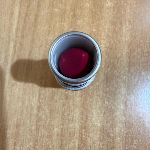 Mac Matte Lipstick in Heart Goes Boom shade like new