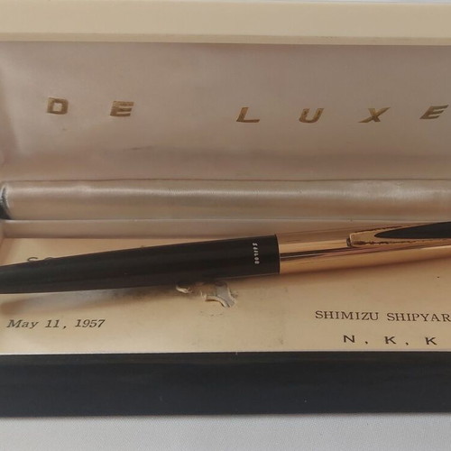 Sailor KC300 Deluxe Rocket pen used with 14k gold nib in case