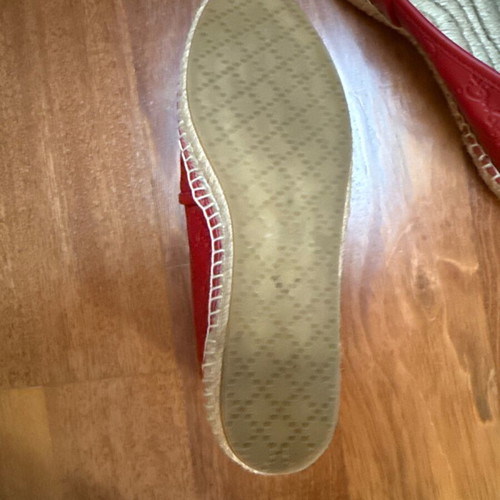 Gucci espadrilles size 40 like new, red slippers