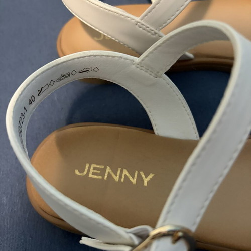 White sandals size 40, like new