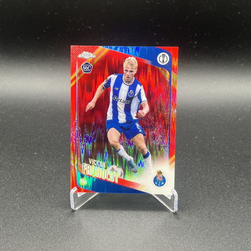 2025-26 Topps Chrome UCC Victor Froholdt RC Hongbao card
